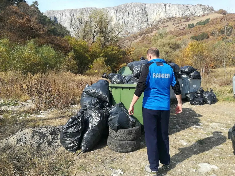 FOTO | O nouă acțiune de ecologizare în Cheile Turzii