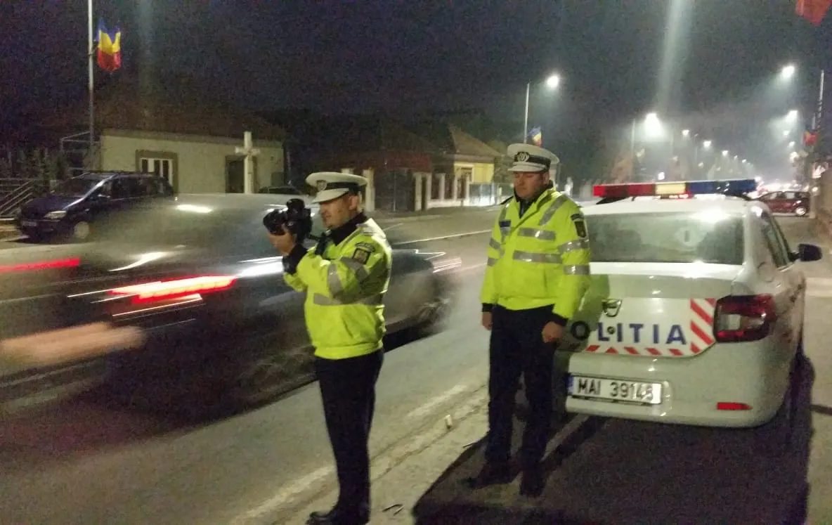 Poliţiştii au ieşit pe străzile din Floreşti, în încercarea de a preveni accidentele rutiere