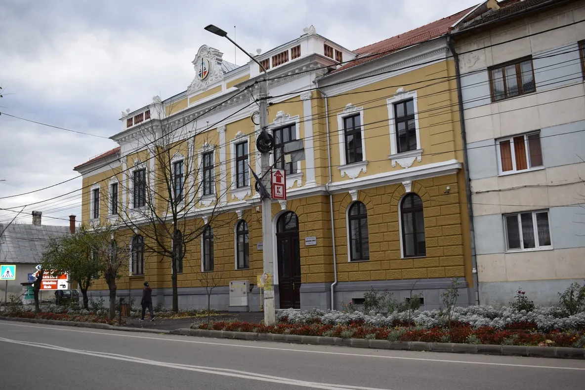 Activitate suspendată la judecătoriile din Gherla şi Dej din cauza modificărilor aduse Legilor Justiţiei
