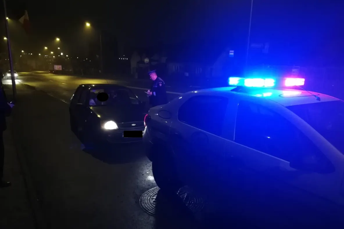 Amplă acţiune a poliţiştilor la Cluj: au fost legitimate 46 de persoane și controlate 33 de autovehicule