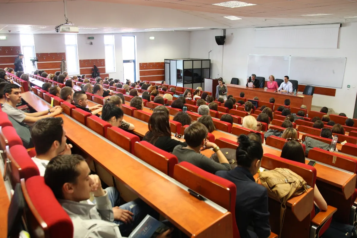 Orfanii care devin boboci pentru o zi la UBB