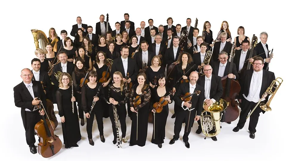 Gabriel Bebeșelea, dirijorul Filarmonicii Transilvania, dirijează Royal Philharmonic Orchestra