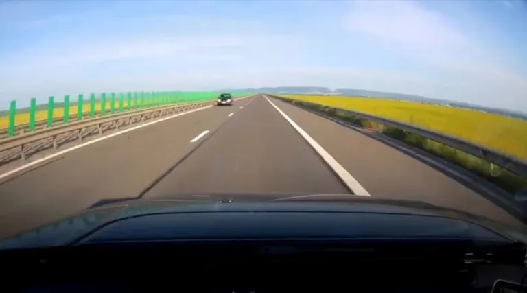 VIDEO | Şoferiţă filmată conducând pe contrasens pe Autostrada A3