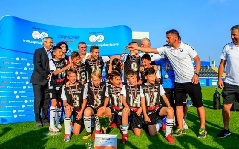 Juniorii de la Universitatea Cluj au câştigat Cupa Hagi Danone