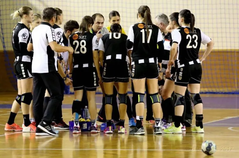 Handbal feminin: Universitatea Cluj începe Liga Florilor la Buzău