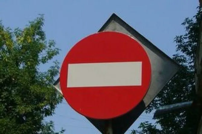 Trafic închis pe platoul Sălii Sporturilor Horia Demian şi restricţionat în cartierul Grigorescu