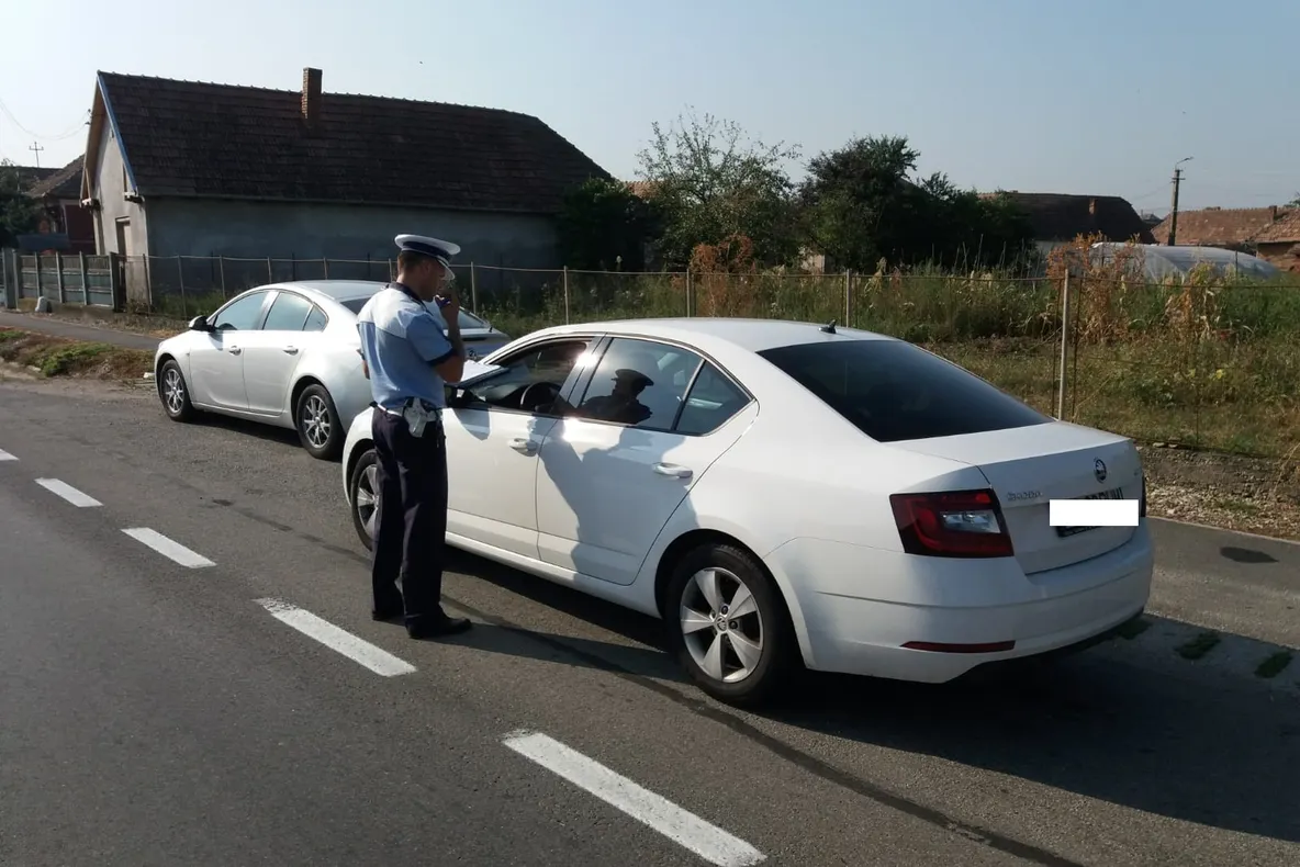 Acţiune cu efective mărite la Câmpia Turzii! Sute de oameni şi maşini verificate (FOTO)