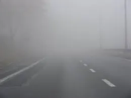 Cod galben de ceaţă în mai multe judeţe, printre care şi Clujul