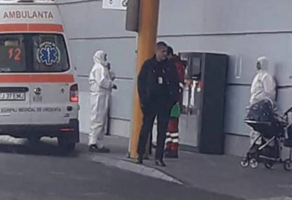 Stewardesa suspectă de coronavirus a fost externată de medici! Acesta se va întoarce în Vietnam la locul de muncă
