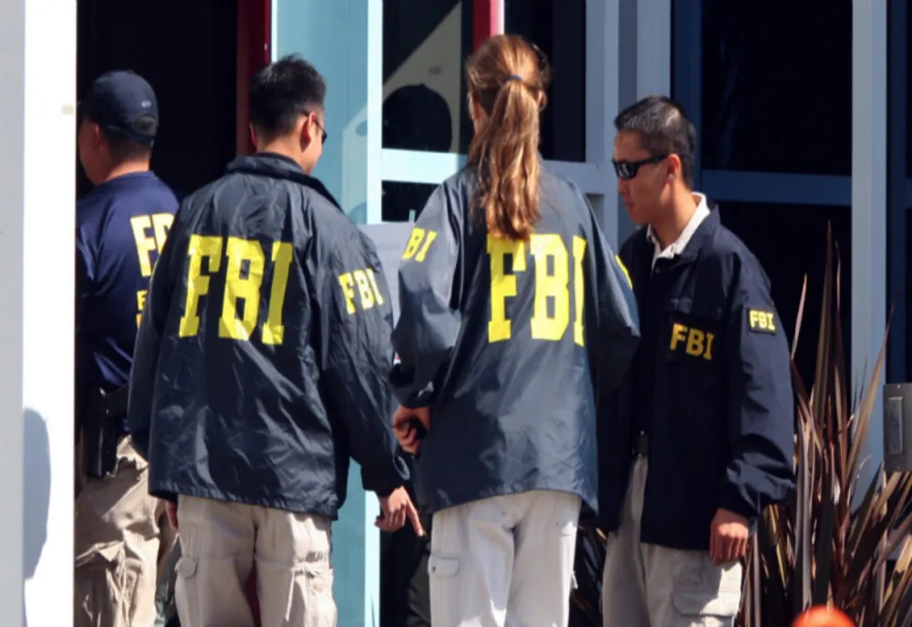Clujean arestat cu ajutorul FBI după ce ar fi întreținut relații sexuale cu fiul lui minor! A distribuit imaginile pe internet
