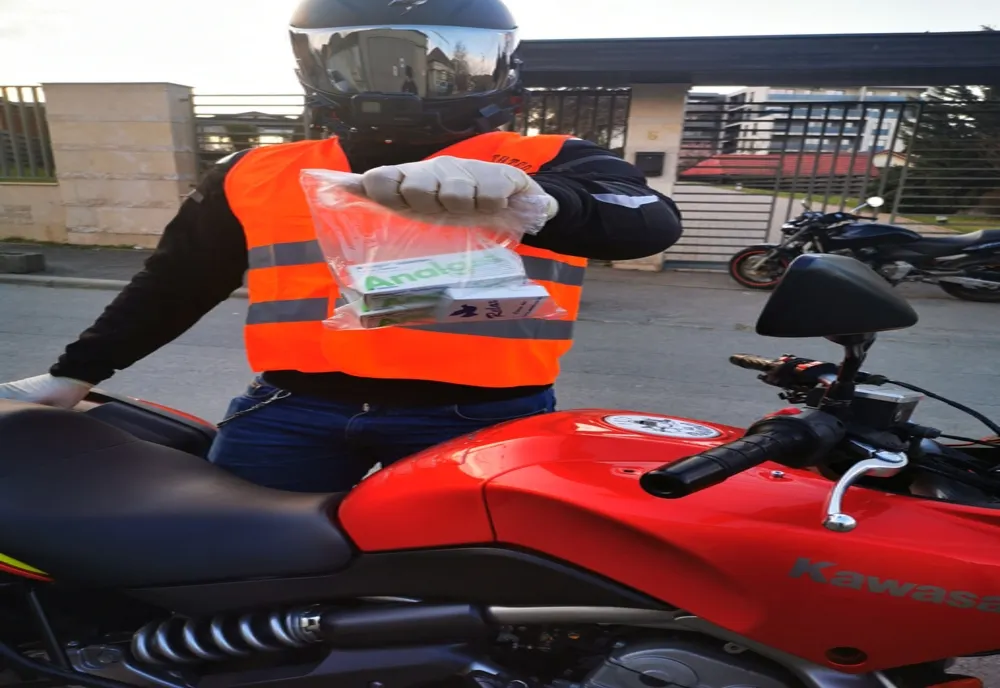 Comunitatea Moto Cluj s-a implicat activ în susținerea inițiativei Vă ajutăm din Cluj: 100 de motocicliști vor livra medicamente celor aflați la nevoie