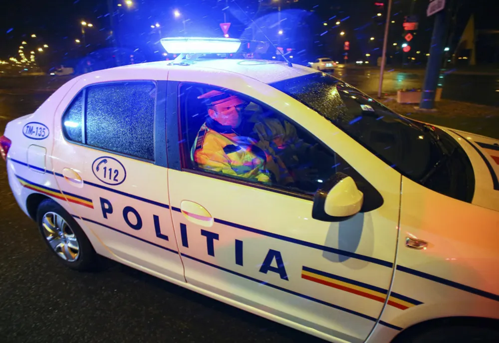 Accident rutier provocat de un clujean cu alcoolemie record! A furat o maşină şi s-a urcat la volan deşi nu are permis