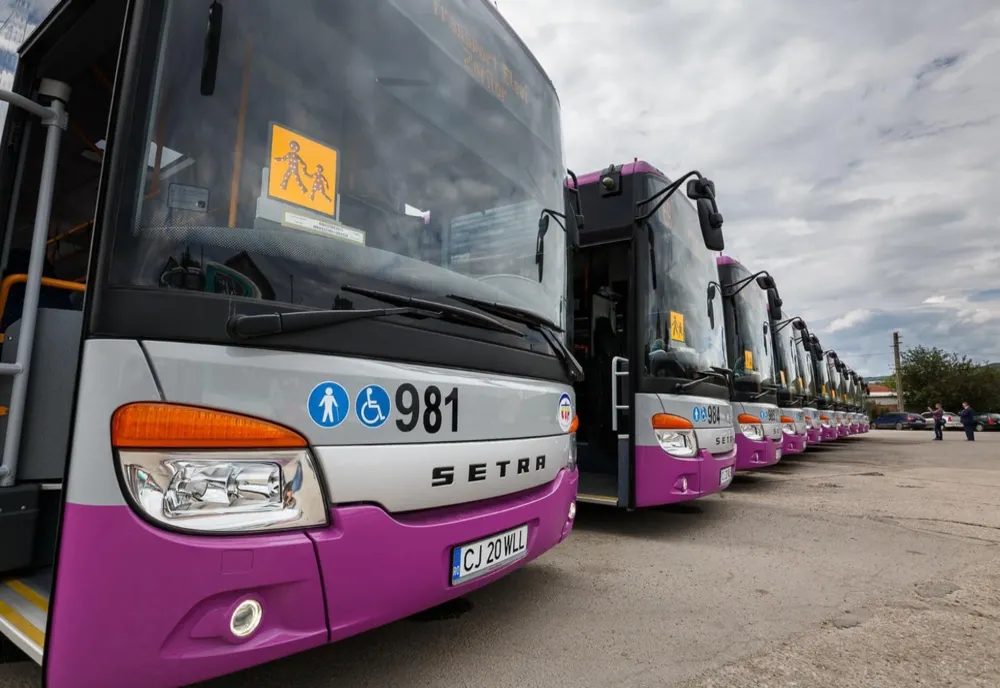 Cluj-Napoca: Se reia transportul elevilor cu autobuze școlare pe trasee extinse