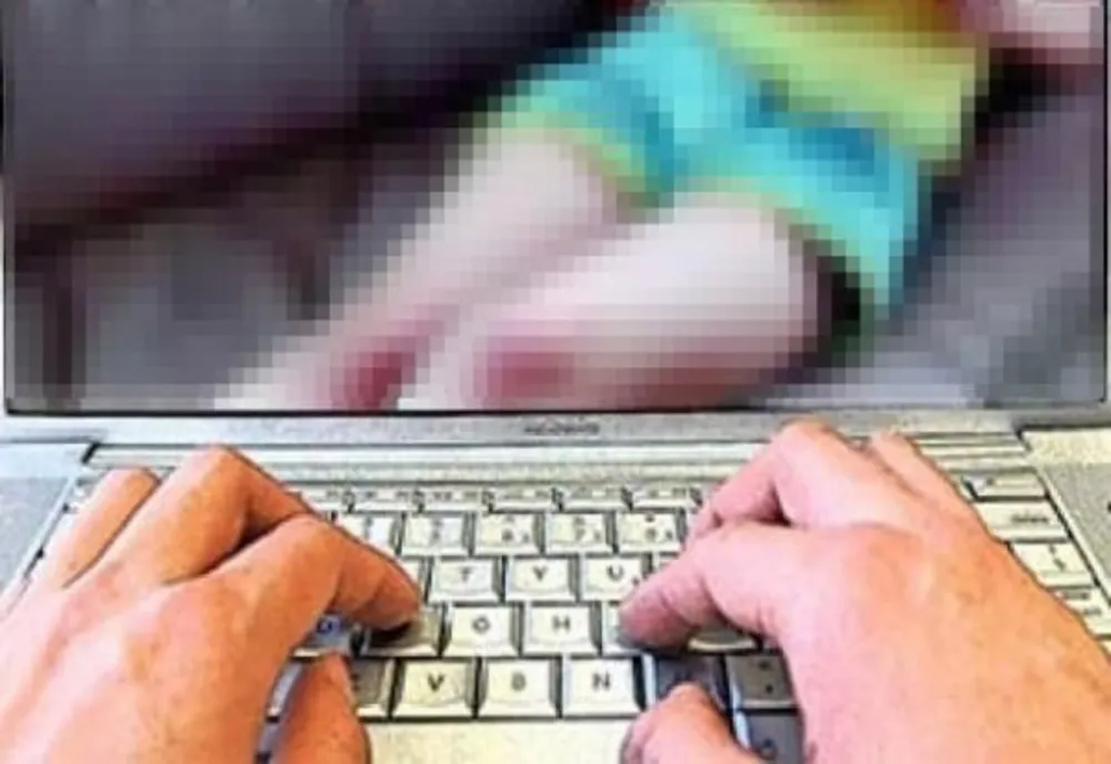 Clujean arestat pentru pornografie infantilă! A forţat o minoră să îi trimită materiale pornografice