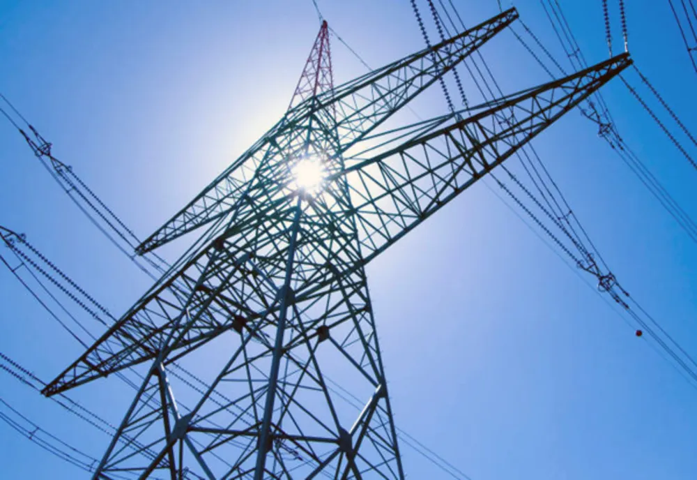 APROAPE 28.000 DE CONSUMATORI NU ERAU ALIMENTAŢI CU ENERGIE ELECTRICĂ LUNI DIMINEAŢA, DIN CAUZA CONDIŢIILOR METEO