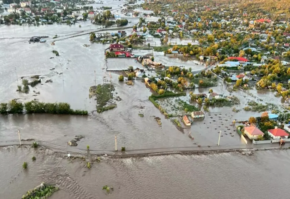 ROMÂNIA, GRAV AFECTATĂ DEJA DE PLOI, AMENINȚATĂ DE UN NOU COD ROȘU