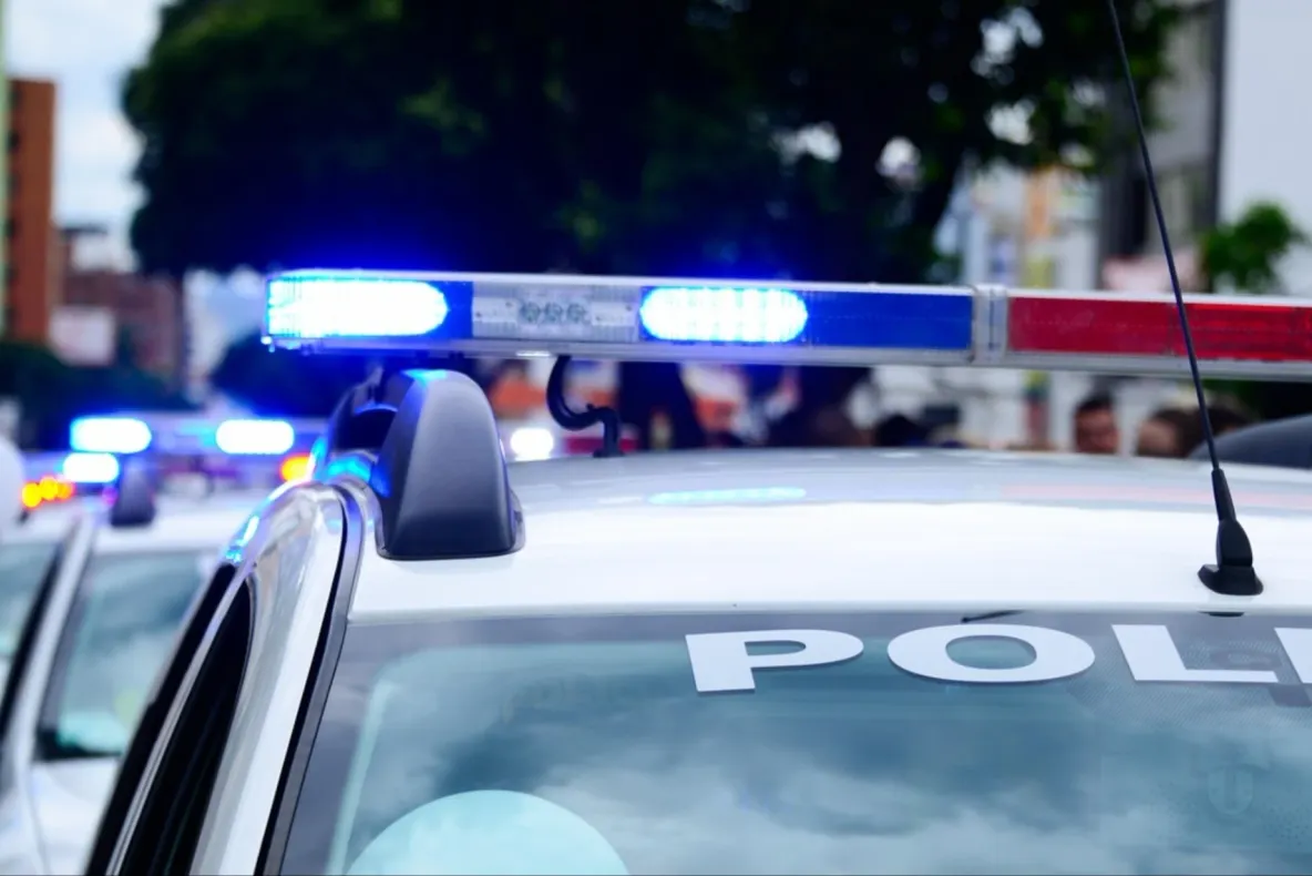 Adolescent de 15 ani arestat preventiv pentru agresiunea unui bătrân din Cluj-Napoca