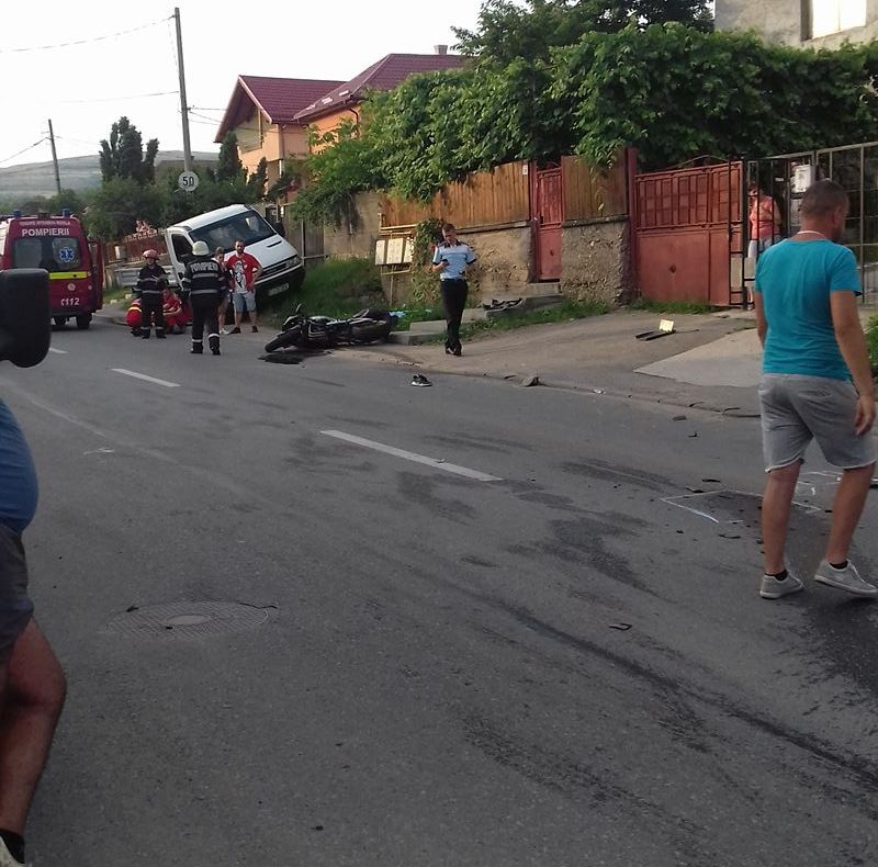 FOTO | Accident rutier în Cluj-Napoca! Un motociclist a decedat