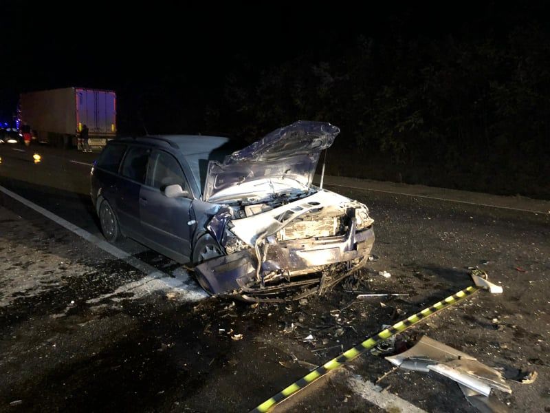 FOTO | Accident grav lângă Gherla! Cinci persoane au fost rănite în urma unui accident cu patru autovehicule