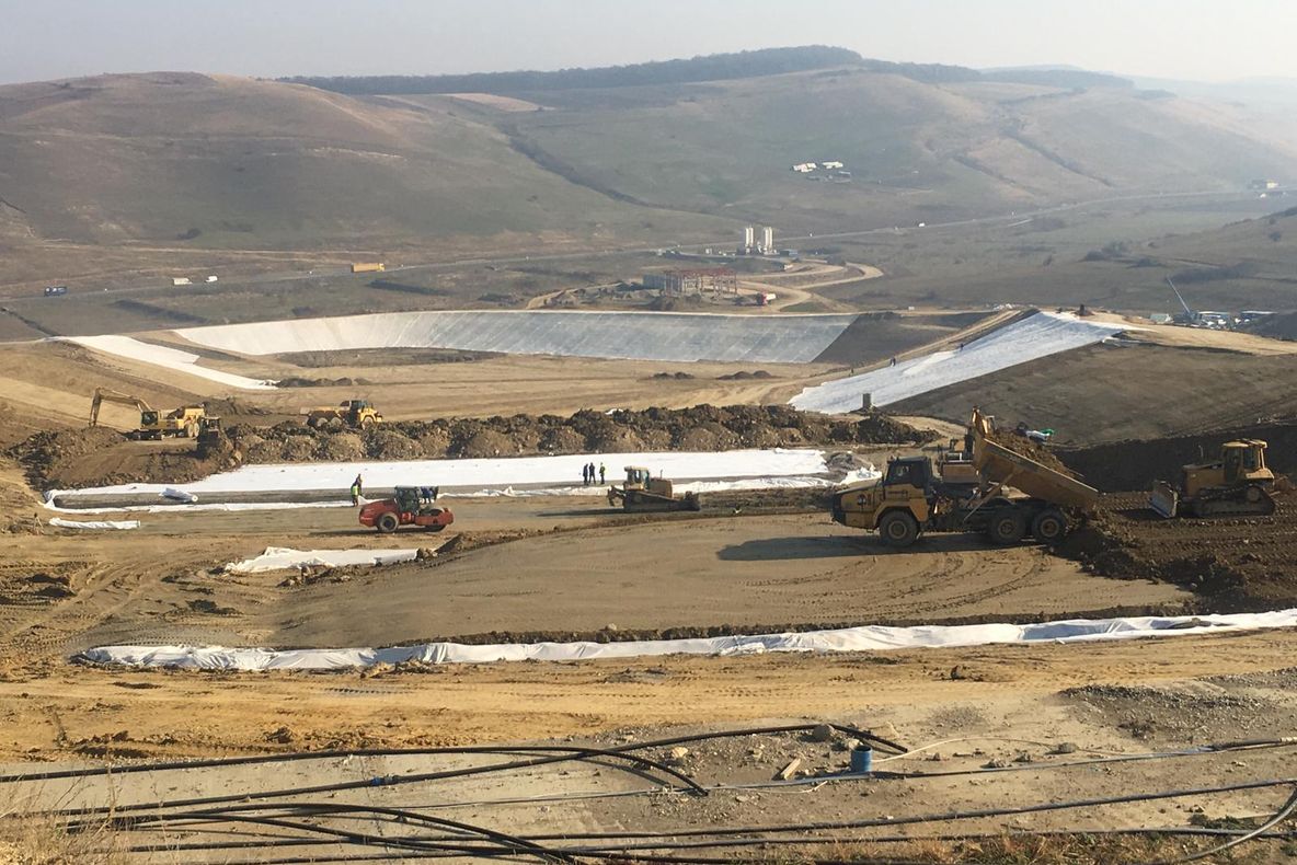 FOTO | Construcția Centrului de Management Integrat al Deșeurilor avansează în ritm susținut