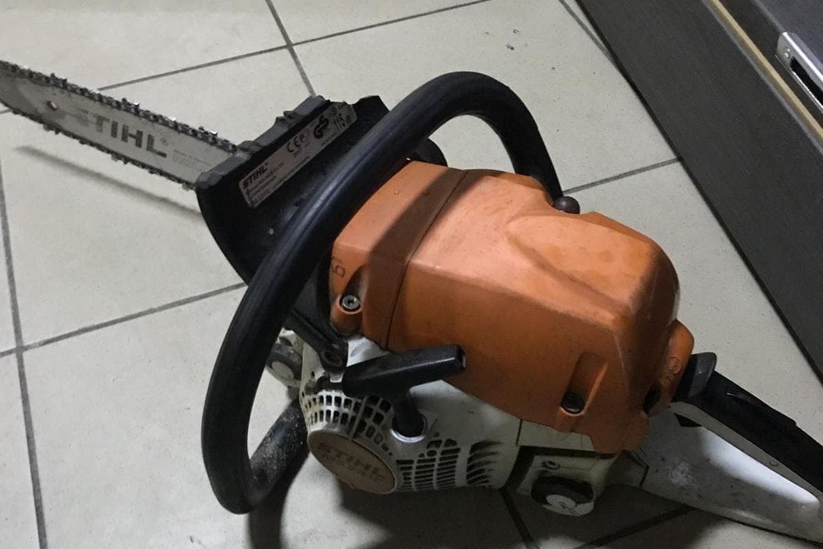 FOTO | Trei bărbaţi acuzaţi de mai multe furturi! Au creat un prejudiciu de 25.600 lei