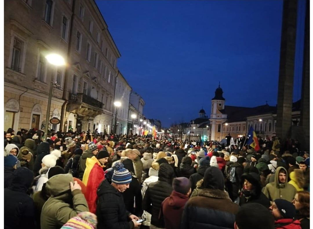 Mii de clujeni, în stradă pentru a susține justiția