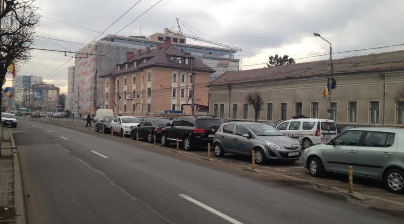 Inovaţie la Cluj! Prima stradă din România cu sistem de depistare a maşinilor care trec pe culoarea roșie a semaforului