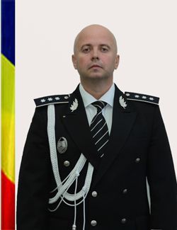 Un bărbat dat în urmărire naţională a fost prins pe stradă chiar de şeful Poliţiei Cluj