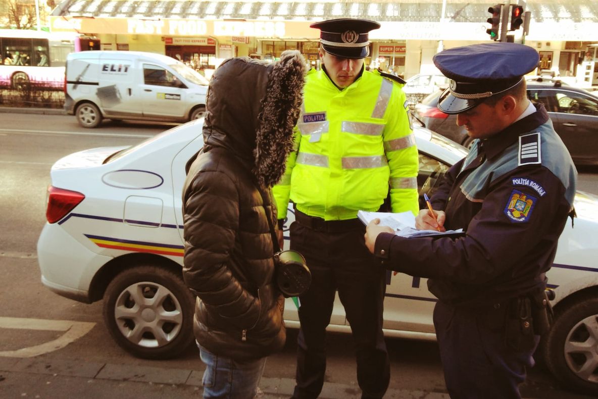 Şi-a bătut fosta soţie şi a ajuns pe mâna poliţiei