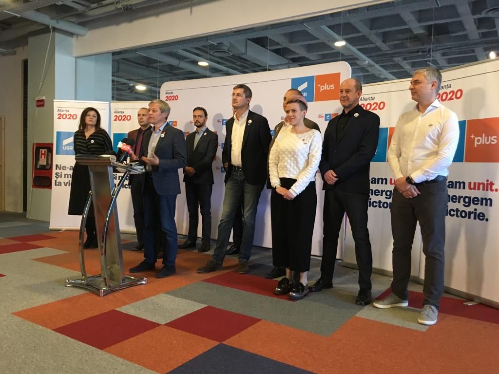 Alianța USR-PLUS a depășit pragul de 400.000 de susținători pentru Parlamentul European