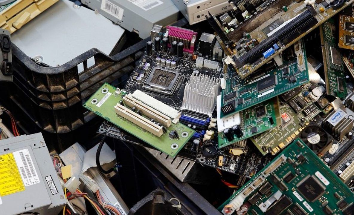 Colectare selectivă a deșeurilor electrice și electronice, la UBB