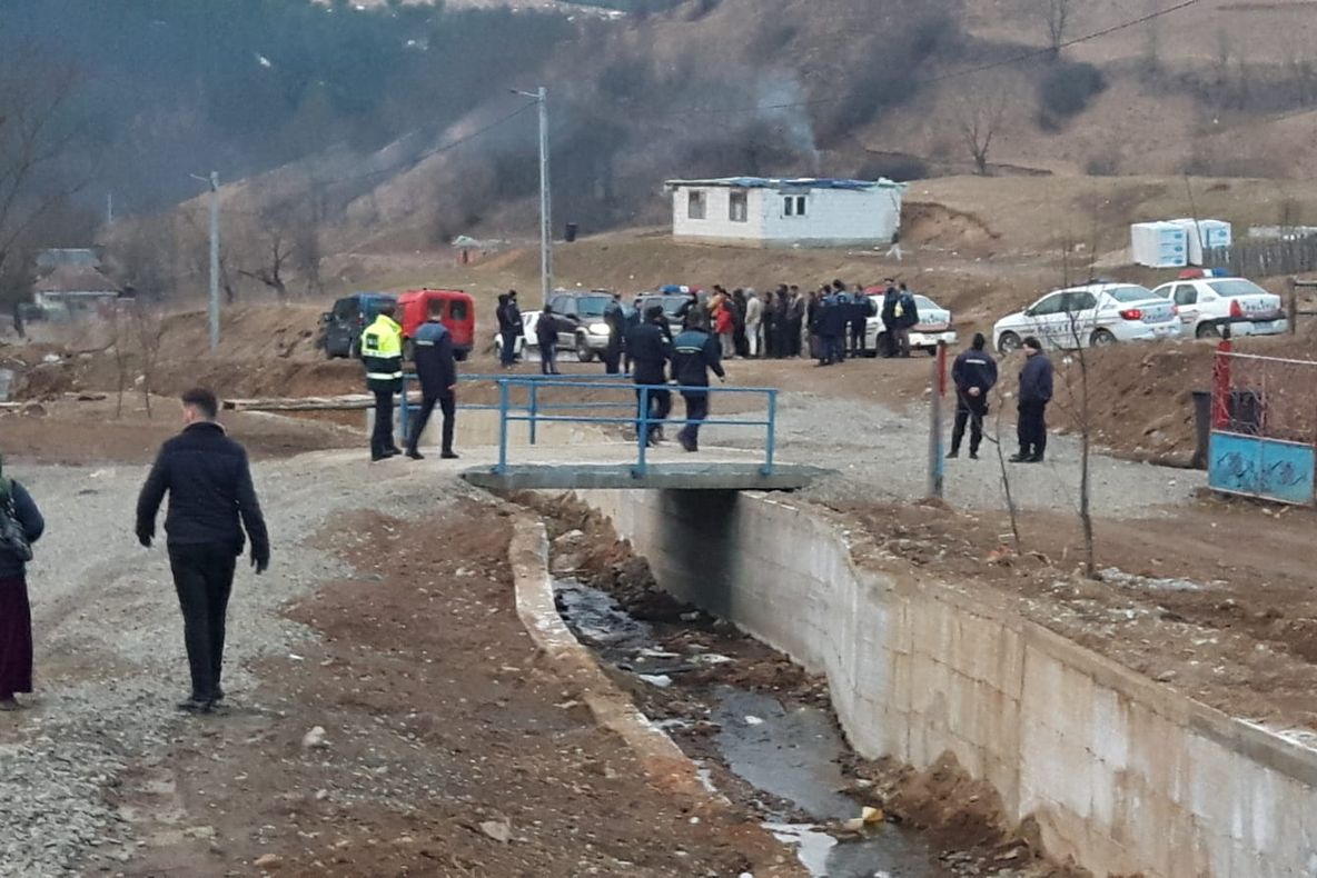 FOTO | Razie a oamenilor legii la Săcuieu