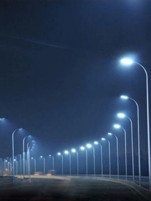 Peste 2 milioane de Euro pentru iluminatul public din Dej