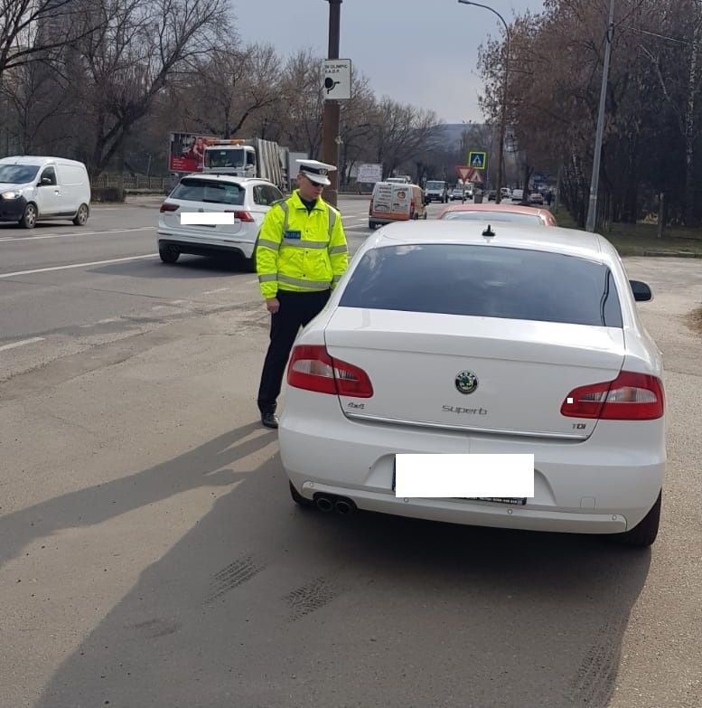 Amplă acţiune a poliţiştilor: peste 500 de şoferi prinşi ca nu foloseau centura de siguranţă