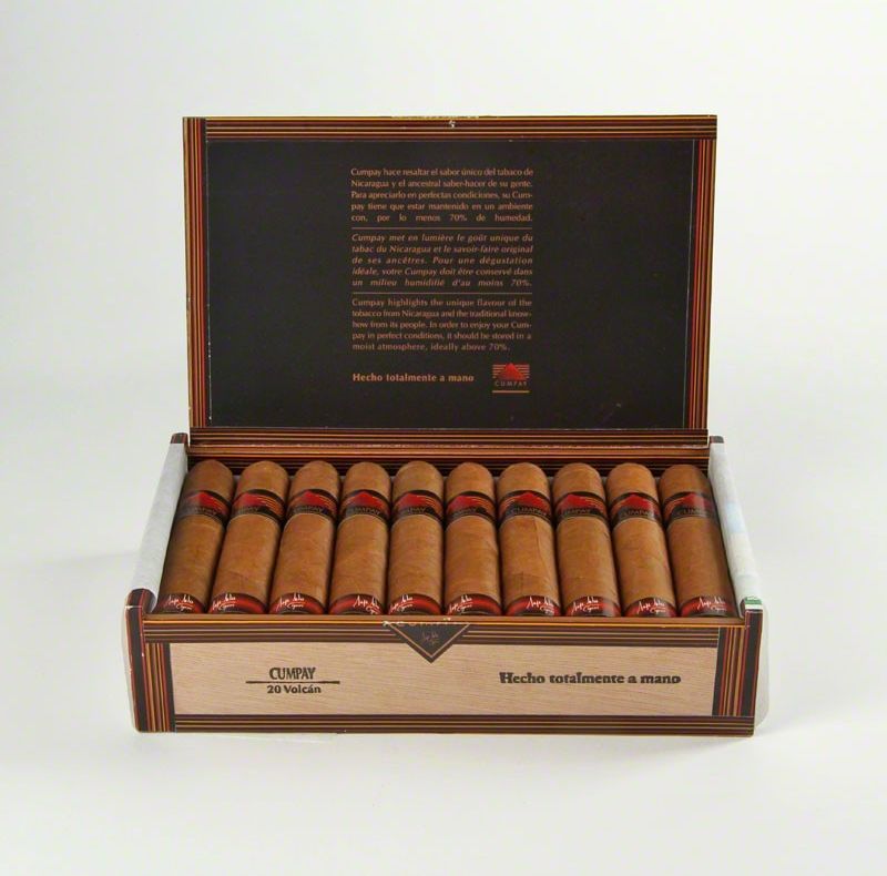 Magazin de trabucuri cubaneze și dominicane, deschis în Cluj-Napoca