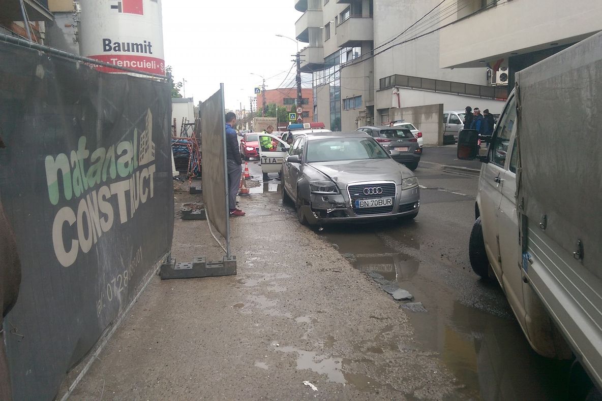 Bărbatul urmărit de poliţiştii clujeni a fost reţinut pentru 24 de ore! Acesta era băut şi nu are permis