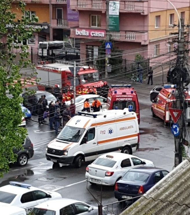 FOTO | Urmărire ca în filme în mai multe localităţi din Cluj! Poliţiştii au pornit pe urmele unui şofer băut şi fără permis