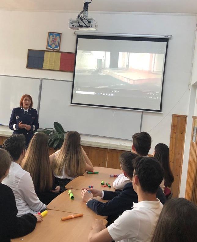 Activităţi pentru promovarea profesiei de poliţist