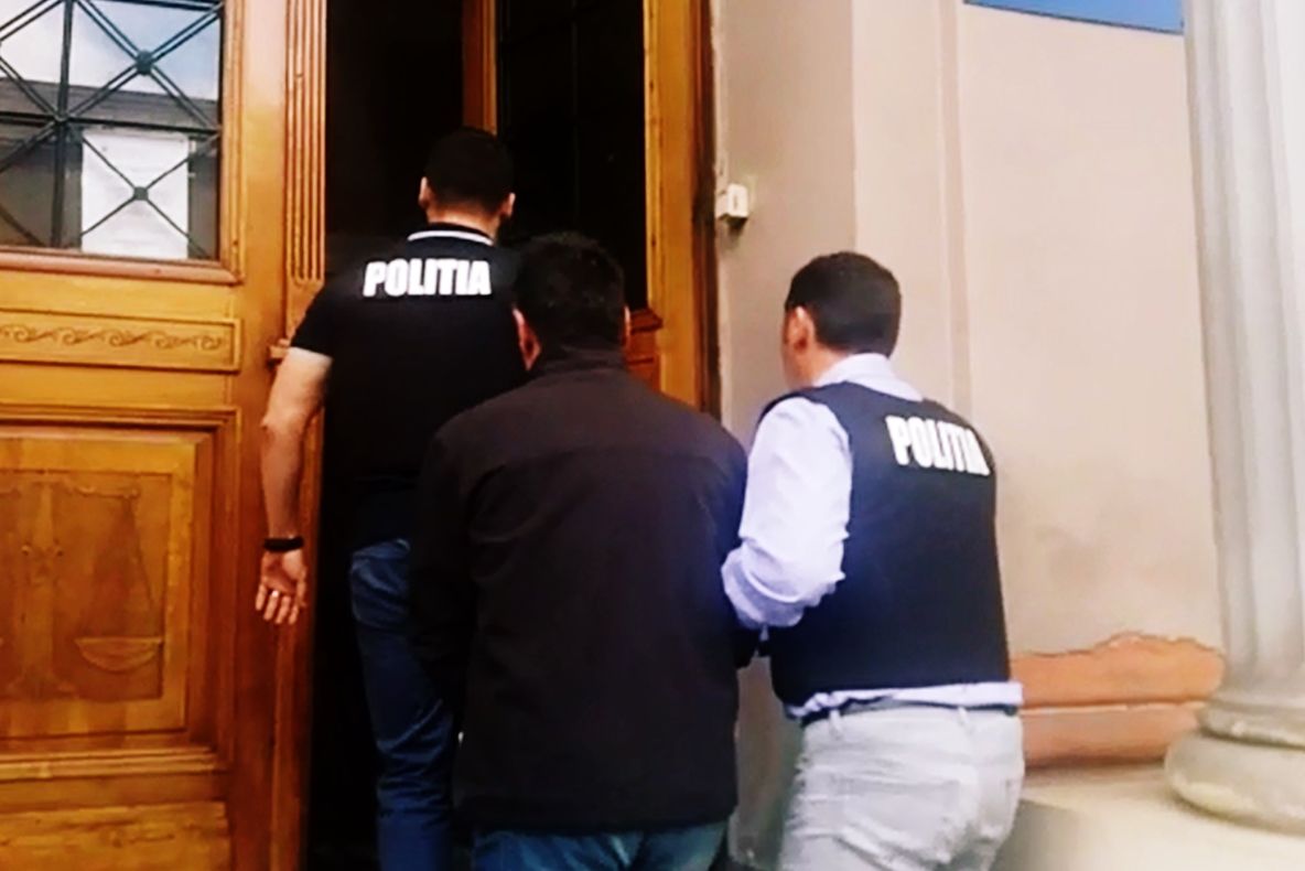 VIDEO | Un italian, autorul unui jaf eşuat la o bancă din Cluj, a fost prins