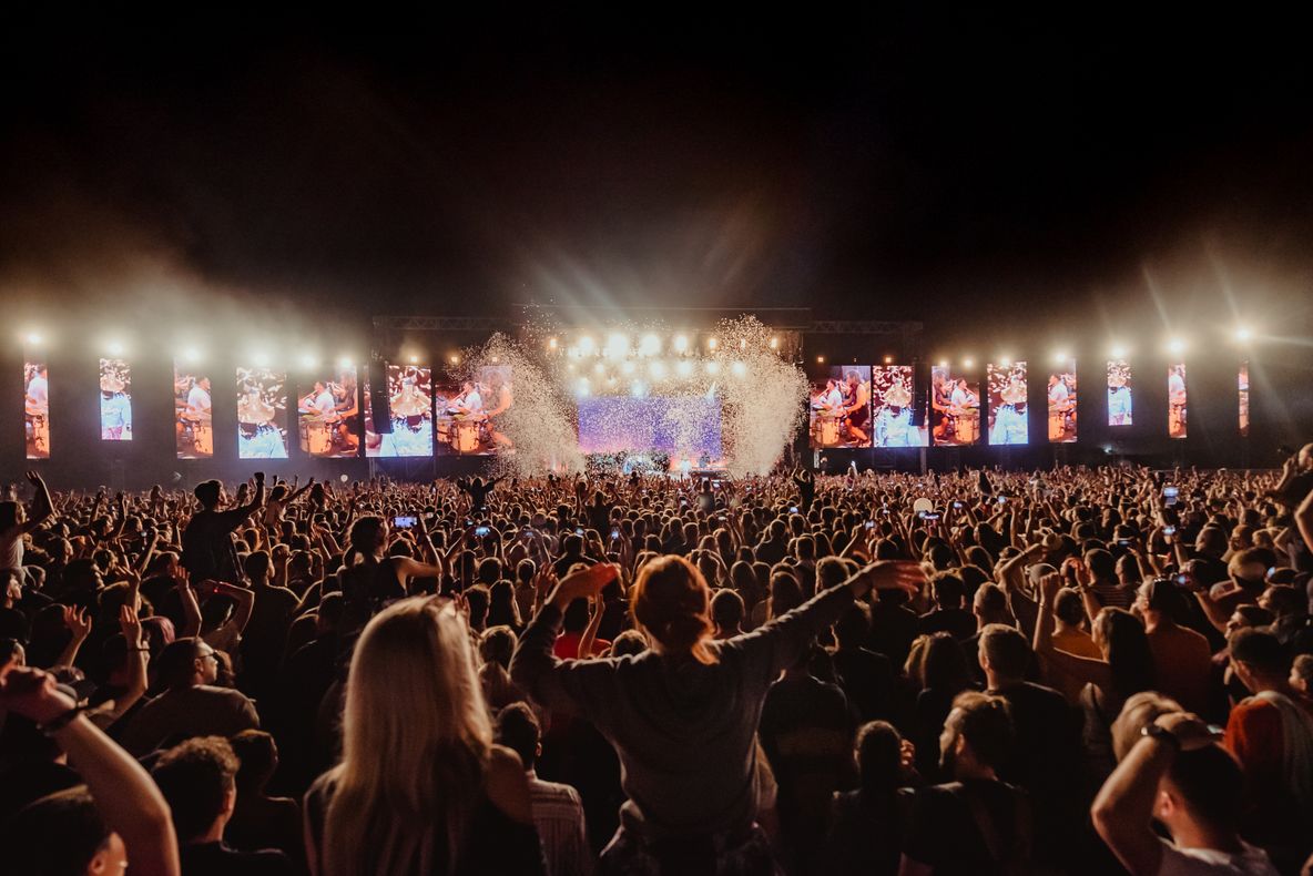 Festivalul Electric Castle a ajuns la final: peste 230.000 de participanţi s-au distrat timp de 5 zile