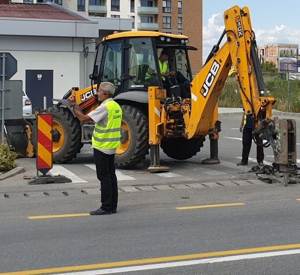 Au început lucrările de lărgire a străzii în cartierul Bună Ziua
