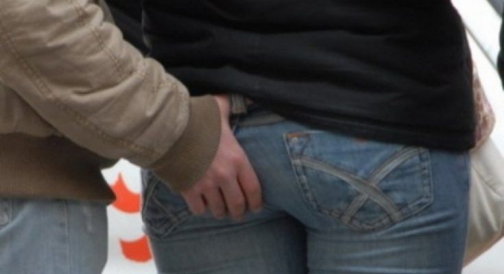 Obsedat sexual prins de poliţiştii clujeni! S-a dezbrăcat, iar apoi a atins două femei în zonele intime chiar pe stradă