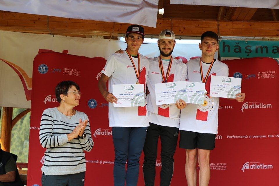 Atleţii CS Universitatea Cluj, campioni naționali la Campionatul Național de Alergare Montană