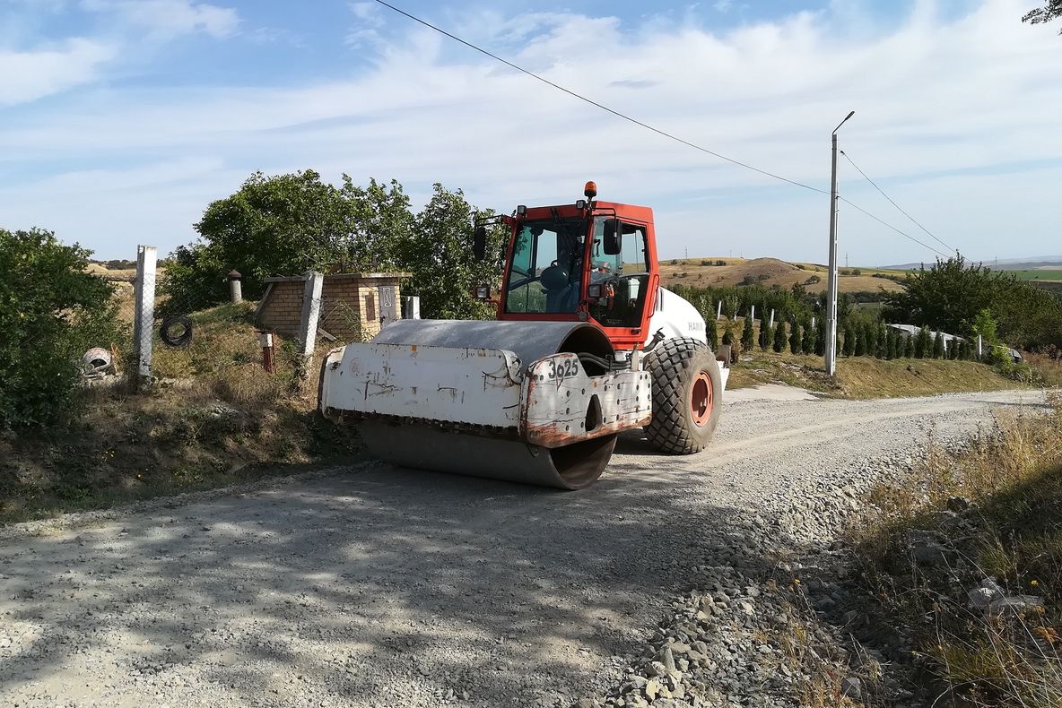 Consiliul Județean execută pe drumul județean 103G Săndulești – (DJ 103I) Cheile Turzii lucrări ce se vor finaliza cu așternerea de covor asfaltic