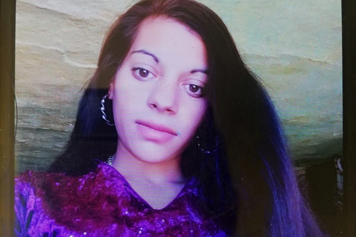 Minoră dată dispărută de duminică! Dacă o vedeţi sunaţi la 112 (FOTO)