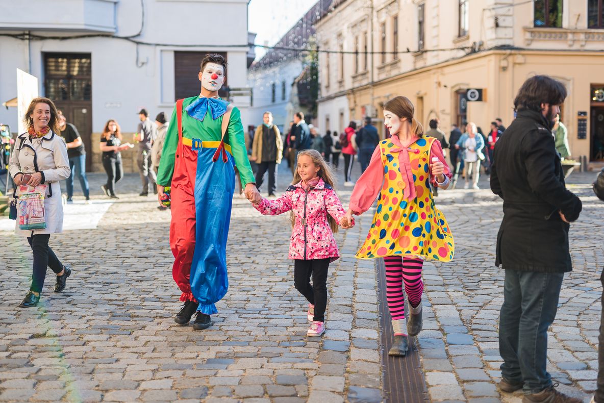 O nouă ediţie de succes a evenimentului Art in the Street | Mii de oameni s-au bucurat de zeci de evenimente (FOTO)