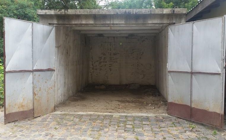 După modelul desființării garajelor din cartierul Gheorgheni, Boc promite desființarea acestora în tot municipiul