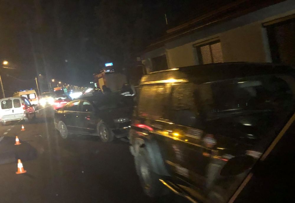FOTO | Accident cu două maşini la ieşire din Gherla! O femeie a fost rănită
