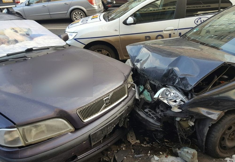 Cinci maşini implicate într-un accident de circulaţie în Cluj-Napoca (FOTO)