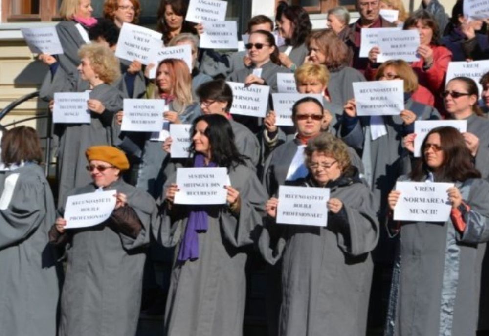 Magistraţii clujeni şi-au reluat activitatea, după eliminarea pensiilor de serviciu